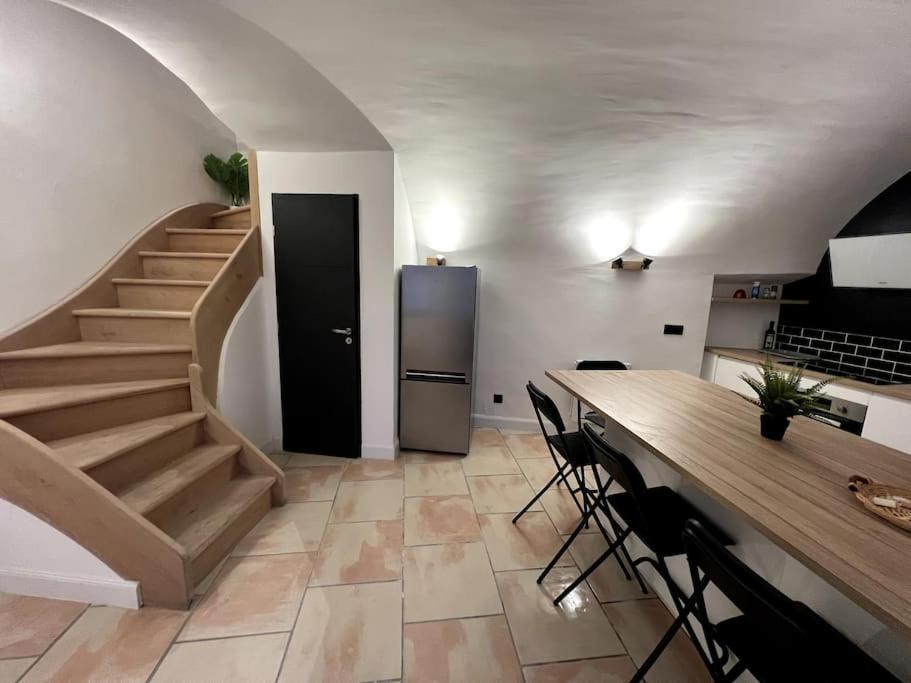 Maison De Ville Châteauneuf-du-Rhône Dış mekan fotoğraf