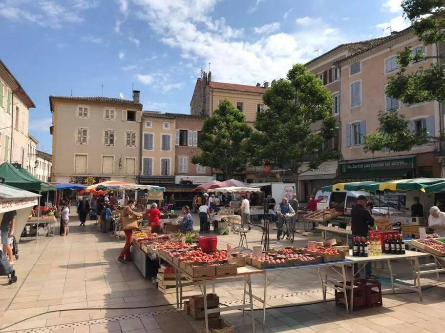 Maison De Ville Châteauneuf-du-Rhône Dış mekan fotoğraf